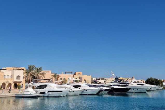 Private Stadtrundfahrt in El Gouna mit Lagunenfahrt